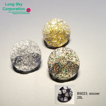 Soccer shape craft button (B9023/28L)