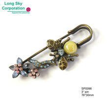 (SP0096) antique brass butterfly and rhinestone flower decorated safety pin