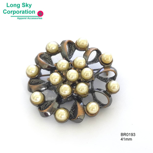(BR0193) 41mm antique copper ivory pearlized decorated brooch, garment brooch